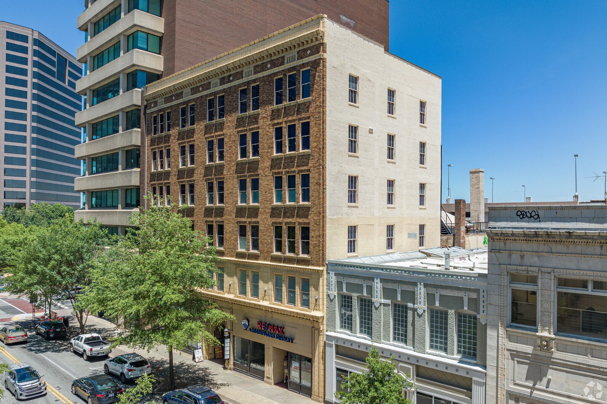 114 N Elm St, Greensboro, NC for lease Building Photo- Image 1 of 11