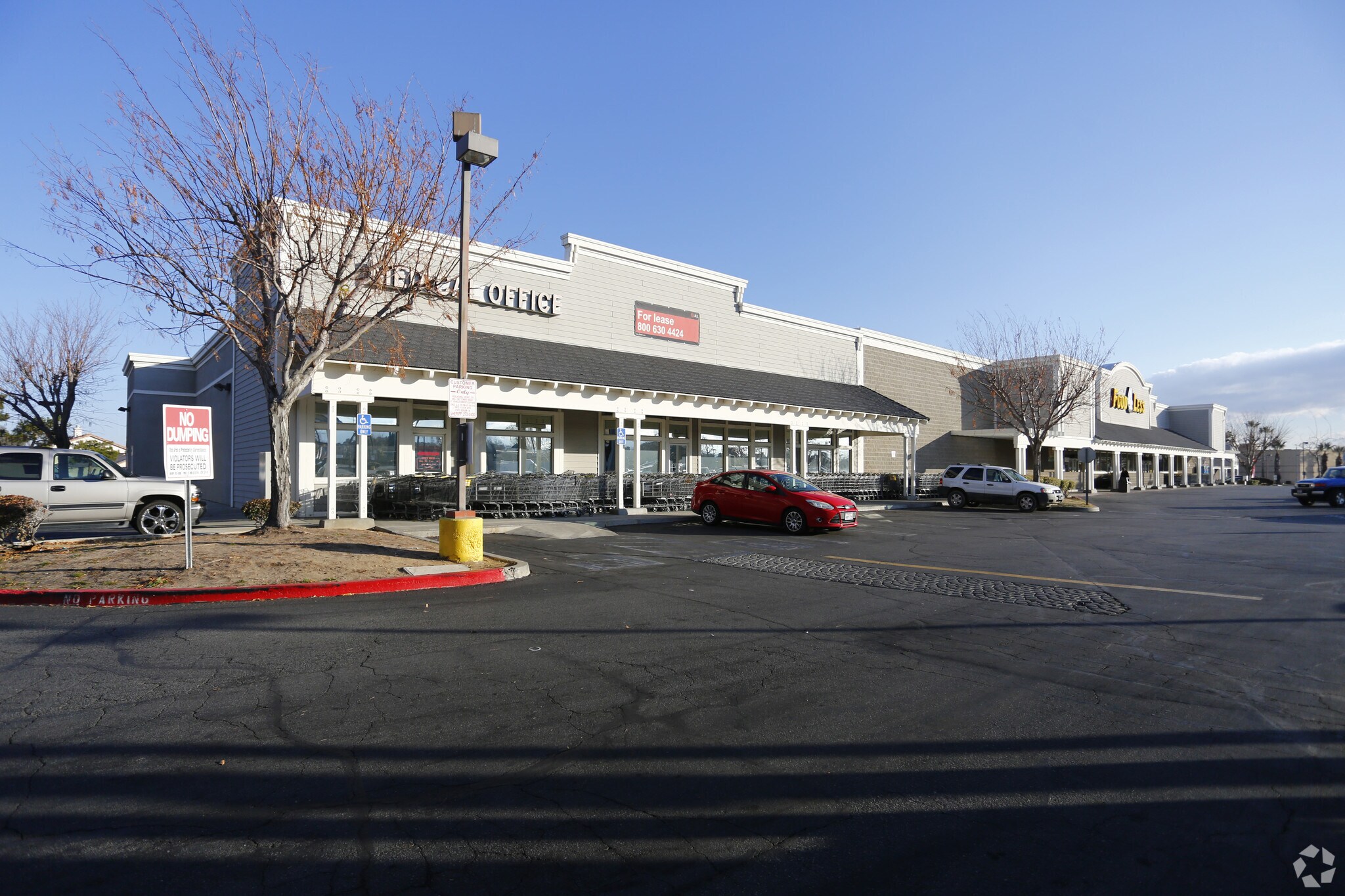 2311-2427 E Avenue S, Palmdale, CA à louer Photo du bâtiment- Image 1 de 8
