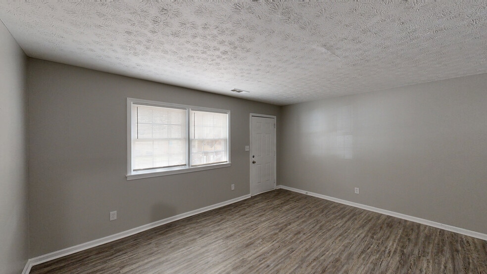 1340 Alexandria Dr, Lexington, KY à vendre - Numérisation 3D de Matterport - Image 3 de 21