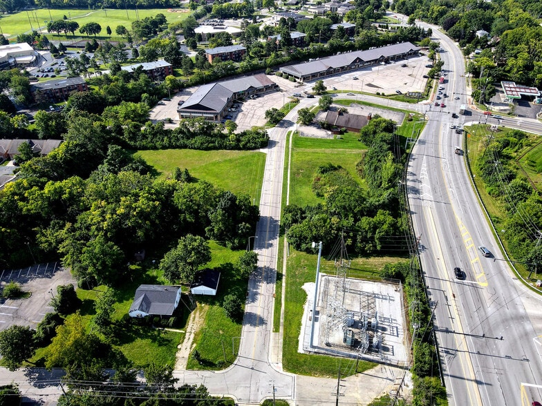 345 Glensprings Dr, Springdale, OH à vendre - Photo du bâtiment - Image 2 de 10