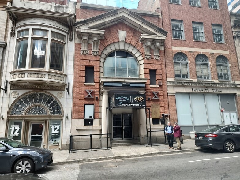 10 S Calvert St, Baltimore, MD à vendre - Photo du bâtiment - Image 1 de 12