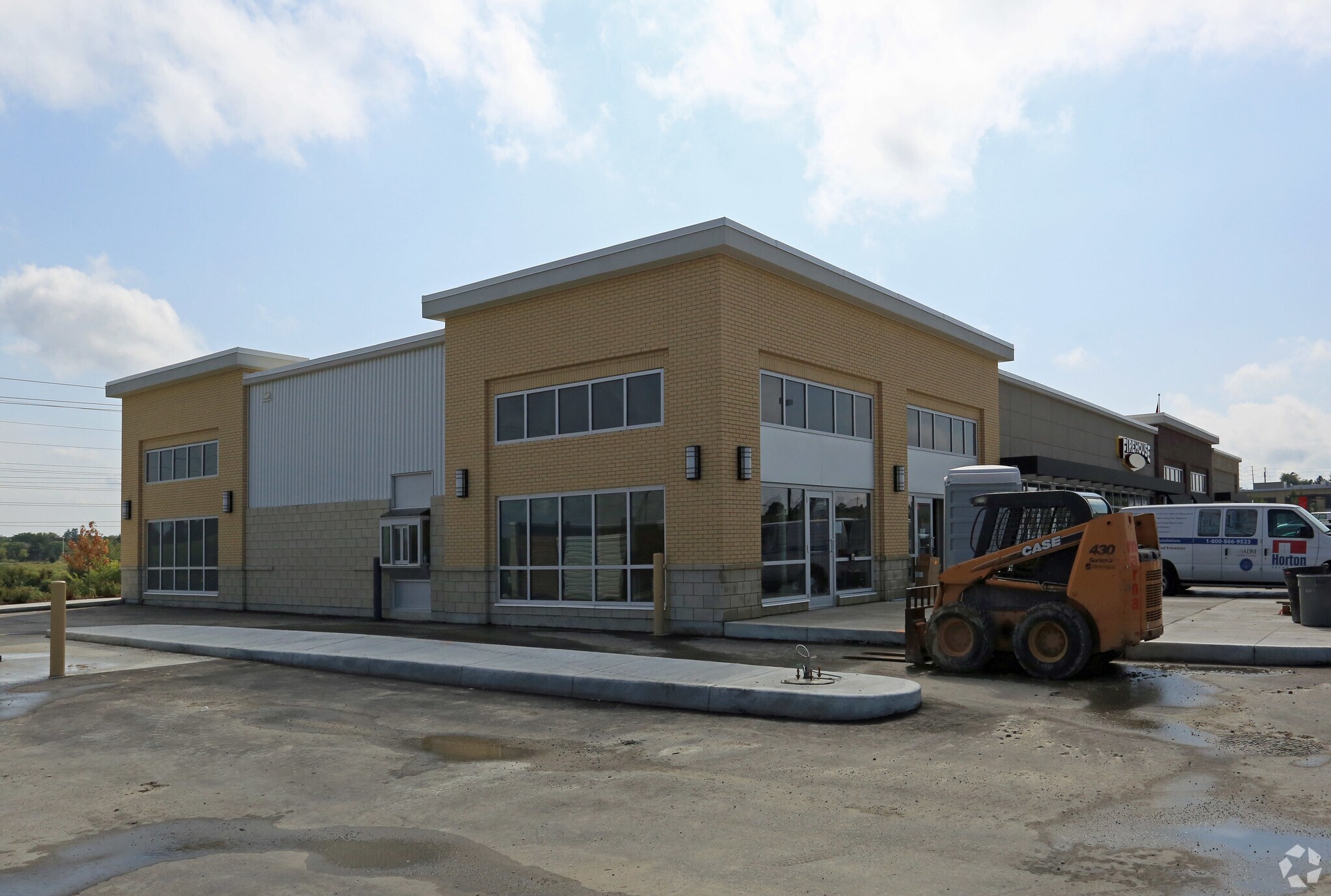 18401 Yonge St, East Gwillimbury, ON for sale Primary Photo- Image 1 of 1