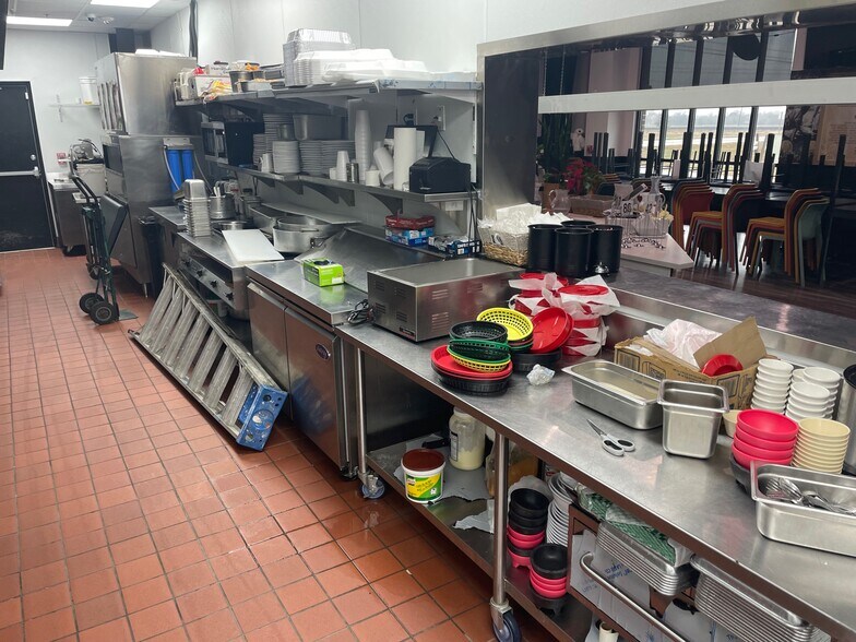 313 FM 1103, Cibolo, TX à louer - Photo intérieure - Image 3 de 74