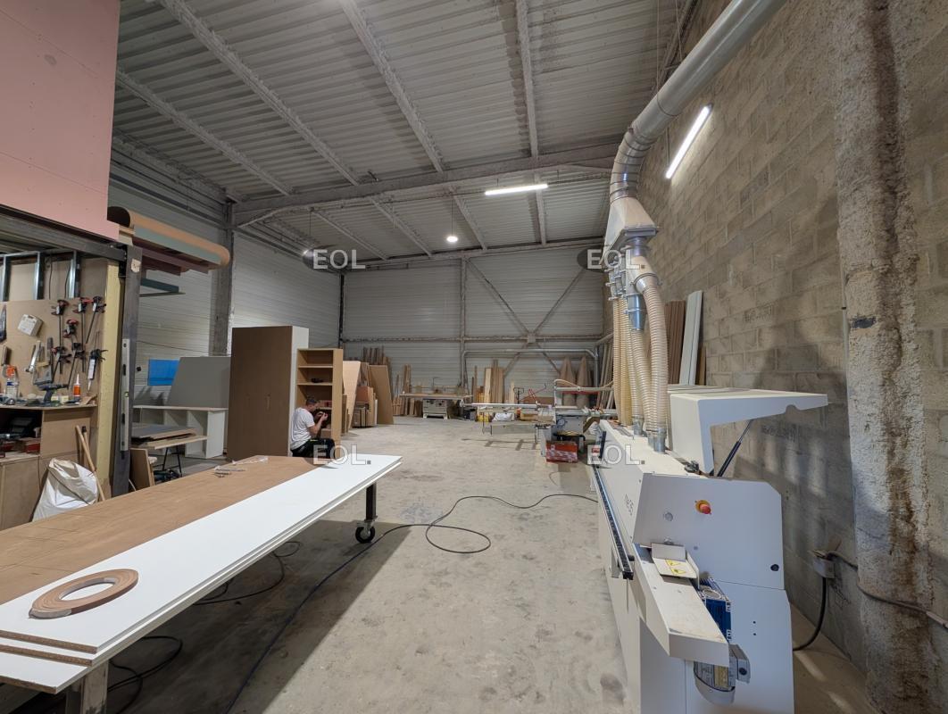 Flex in Villeneuve-Saint-Georges for lease Interior Photo- Image 1 of 8
