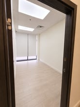 86 Brighton 1st Pl, Brooklyn, NY for lease Interior Photo- Image 2 of 7
