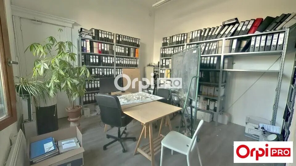 Office in Lille for lease - Building Photo - Image 3 of 7