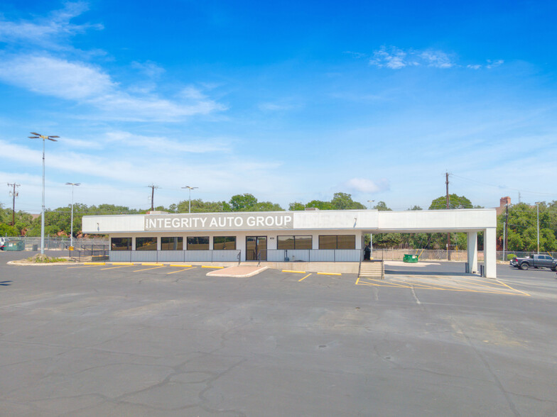 12836 Us-281 Hwy N, San Antonio, TX for lease - Building Photo - Image 2 of 8