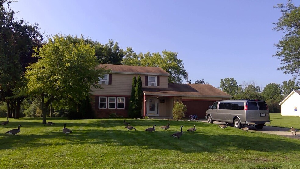 11329 Coldwater Rd, Fort Wayne, IN à vendre - Photo du bâtiment - Image 3 de 3
