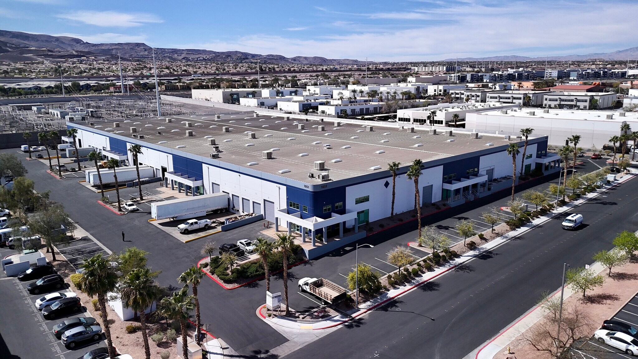 1051 Mary Crest Rd, Henderson, NV à louer Photo du bâtiment- Image 1 de 5