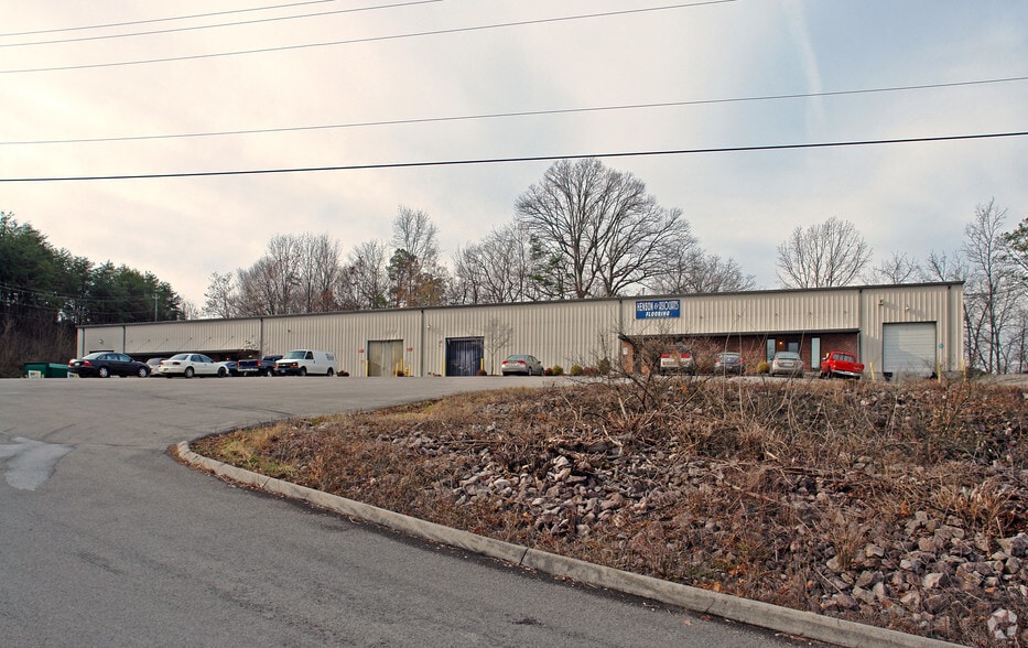 4420 Middlebrook Pike, Knoxville, TN for sale - Primary Photo - Image 1 of 1