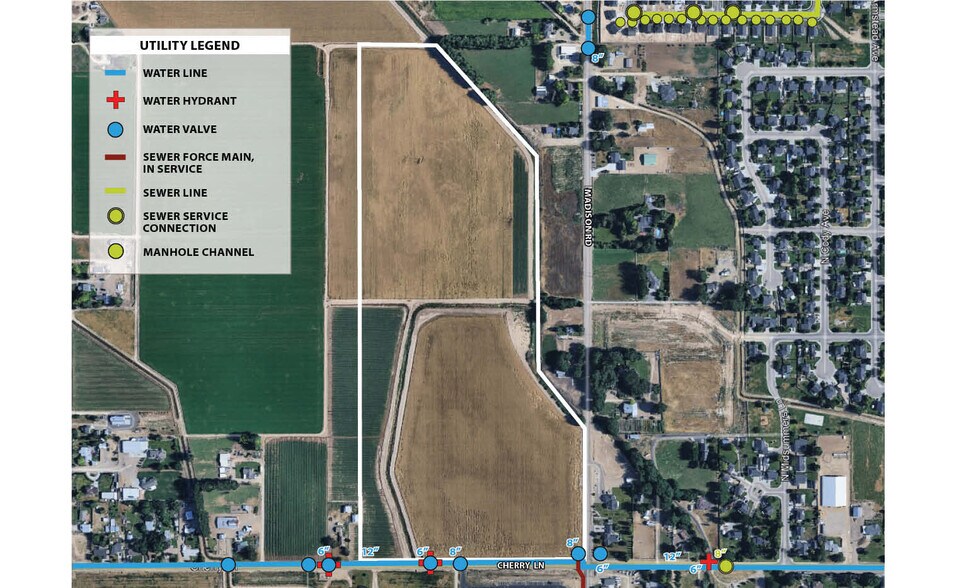 Cherry Ln, Nampa, ID à vendre - Photo du bâtiment - Image 2 de 8