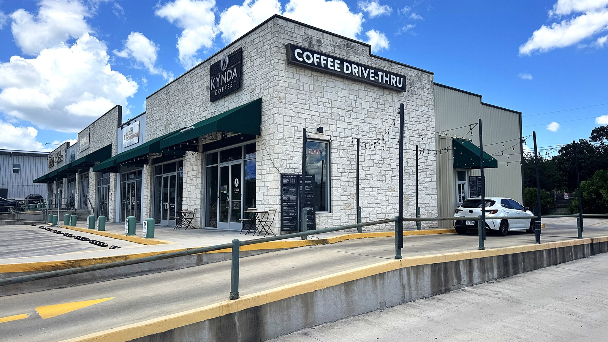 4315 W FM 2147, Cottonwood Shores, TX for lease Interior Photo- Image 1 of 6