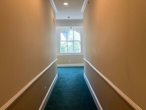 4652 Lawrenceville Hwy, Lilburn, GA for sale Interior Photo- Image 2 of 23
