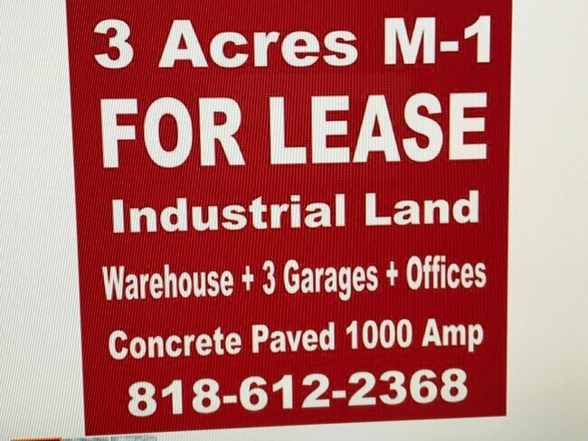 Plus de détails pour 9740 Telfair Ave, Pacoima, CA - Terrain à louer