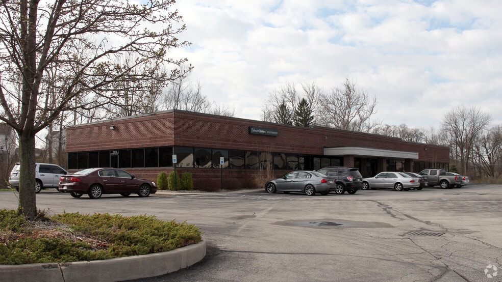 11411-11415 Overlook Dr, Fishers, IN for lease - Building Photo - Image 3 of 5