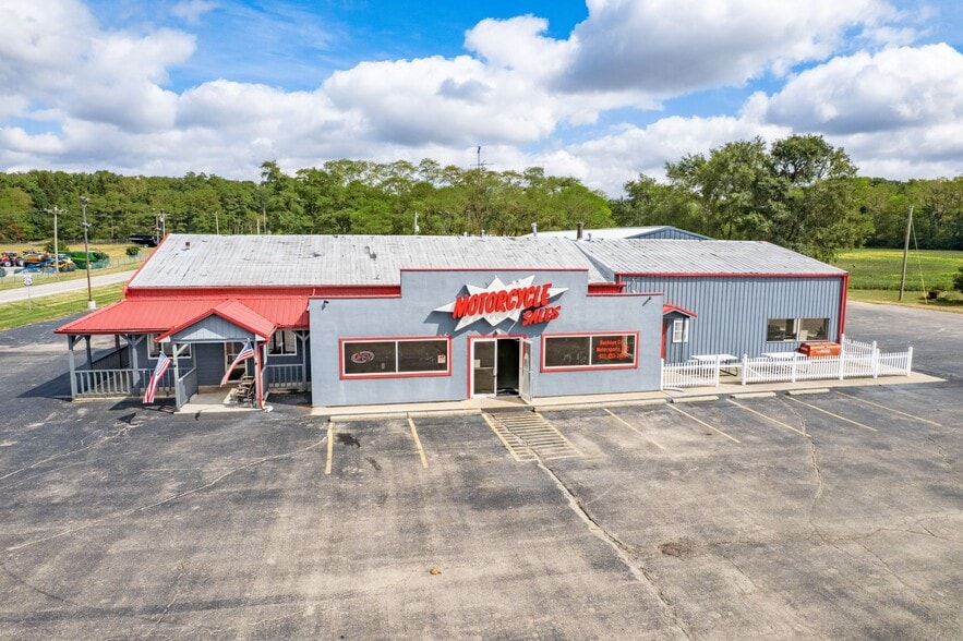 31 S Ludlow Rd, Urbana, OH for sale - Building Photo - Image 2 of 48