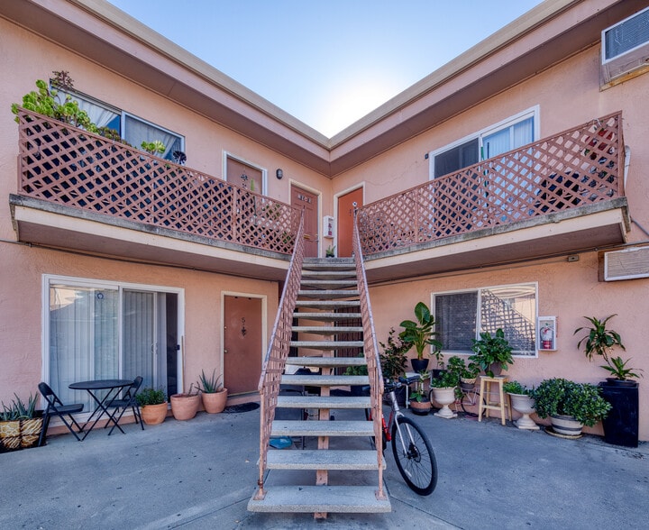 552 Enos Way, Livermore, CA for sale - Building Photo - Image 2 of 5