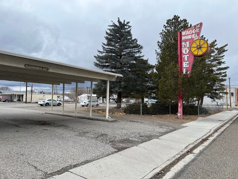 340 6th St, Wells, NV à vendre - Photo principale - Image 1 de 13
