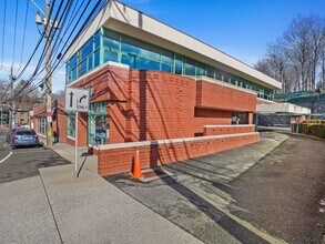263 Glenville Rd, Greenwich, CT for lease Building Photo- Image 2 of 17