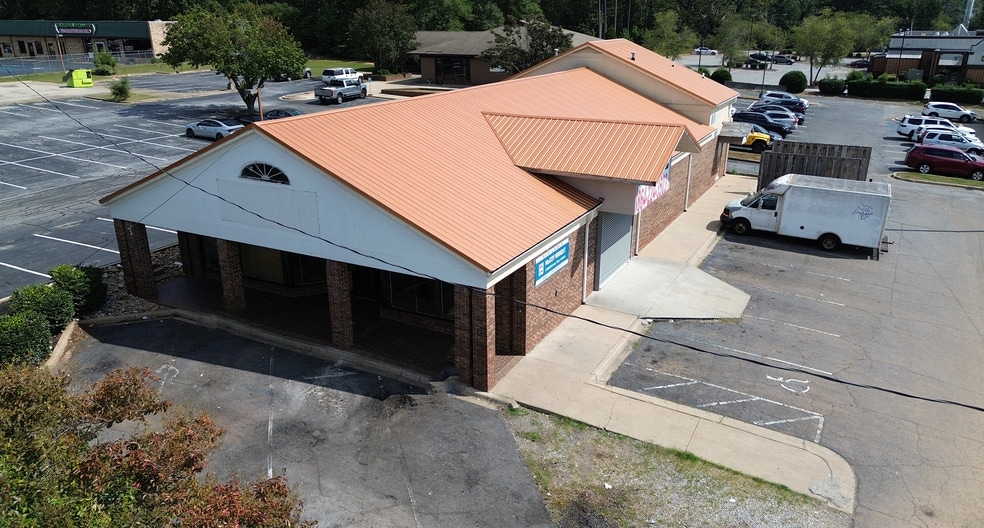 102 Miracle Mile Dr, Anderson, SC for lease - Building Photo - Image 2 of 6