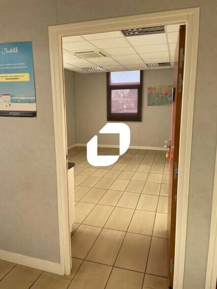 Bureau dans Orly à vendre - Photo intérieure - Image 3 de 10