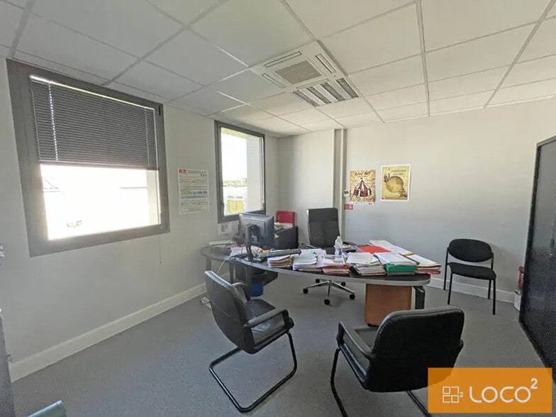 3 Rue De Partanais, Saint-Orens-de-Gameville for lease - Interior Photo - Image 2 of 6