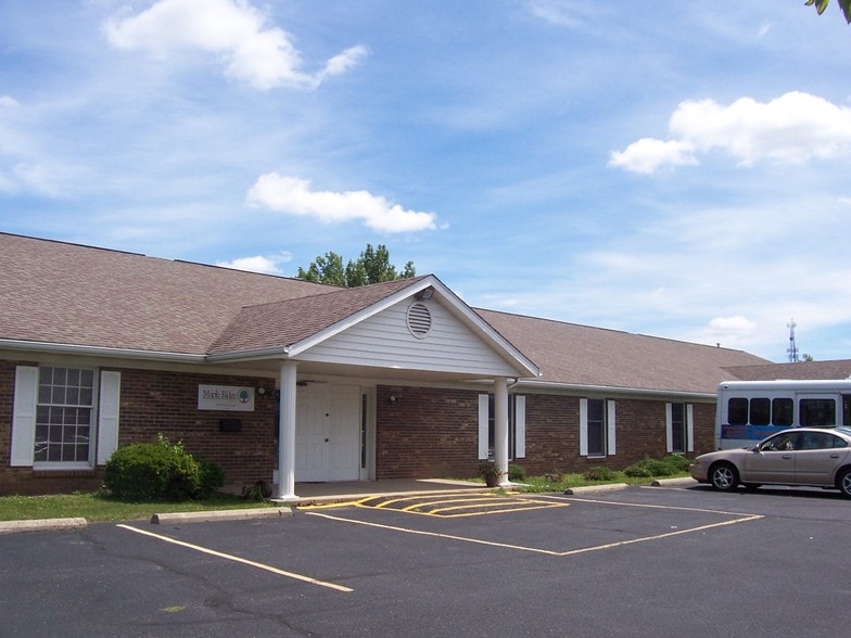 1231 Cumberland Ave, West Lafayette, IN for lease - Building Photo - Image 3 of 3