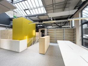 Bureau dans Saint-Ouen-sur-Seine à louer Photo intérieure- Image 2 de 10
