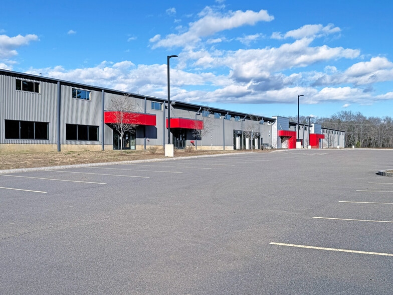 19-27 Terrill Park Dr, Concord, NH for lease - Building Photo - Image 3 of 18