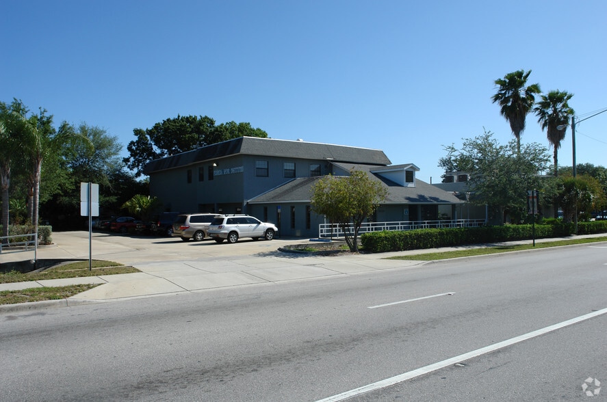 2230 Drew St, Clearwater, FL for sale - Primary Photo - Image 3 of 3
