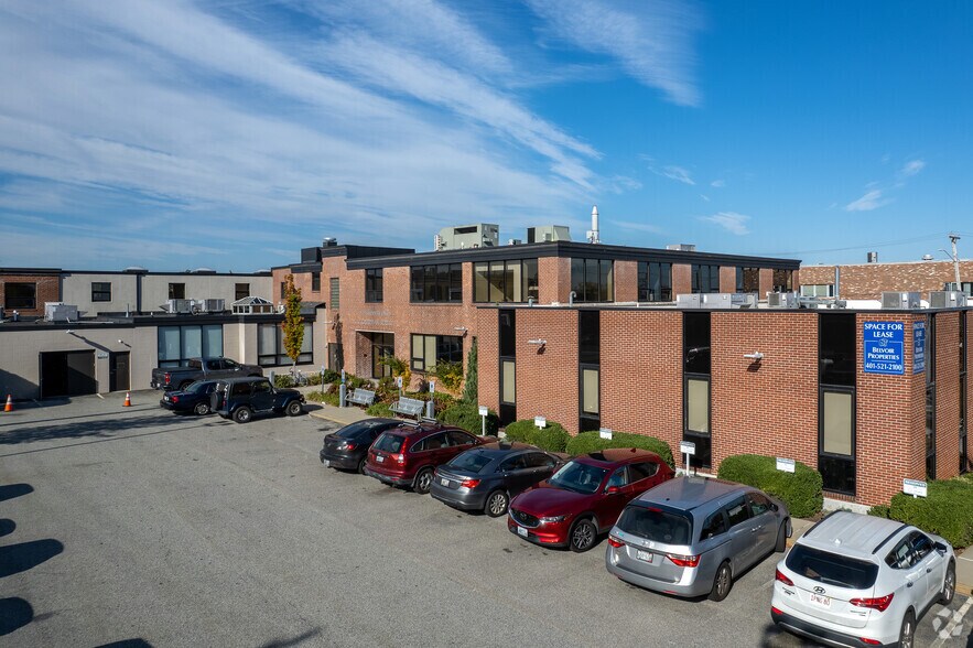 22 Baker St, Providence, RI for lease - Primary Photo - Image 1 of 6