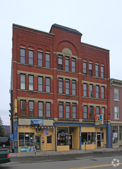 140-142 Court St, Binghamton, NY à vendre - Photo principale - Image 1 de 1