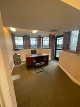 923 Massachusetts Ave, Cambridge, MA for lease Building Photo- Image 2 of 2
