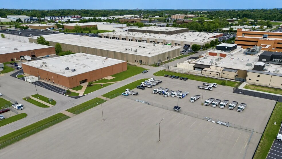560 Anglum Rd, Hazelwood, MO à vendre - Photo du bâtiment - Image 2 de 15