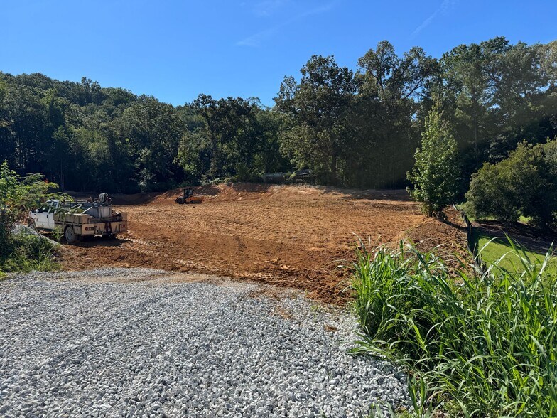 300 Midridge Ln, Pelham, AL à louer - Photo de construction - Image 2 de 6