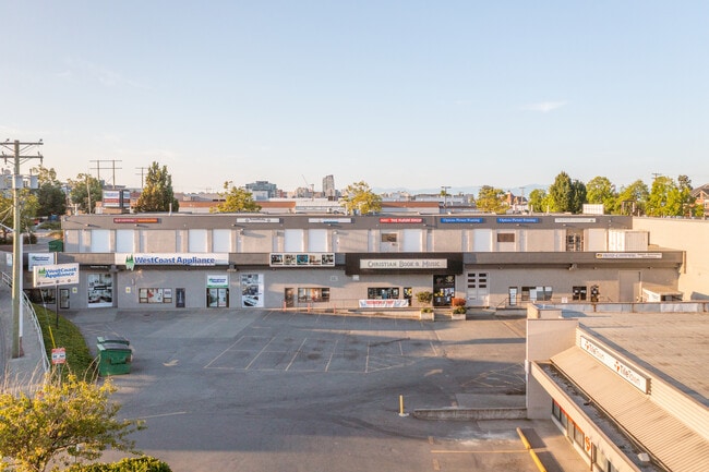 More details for 3090 Nanaimo St, Victoria, BC - Retail for Lease