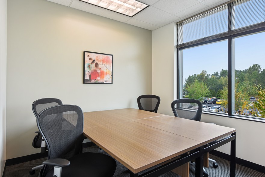 2219 Rimland Dr, Bellingham, WA for lease - Interior Photo - Image 3 of 32