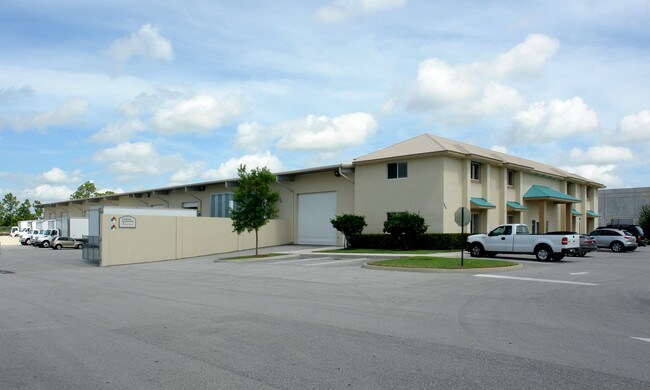 More details for 740 NW Enterprise Dr, Port Saint Lucie, FL - Industrial for Lease