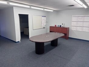 237 Oxmoor Cir, Birmingham, AL for lease Interior Photo- Image 2 of 10