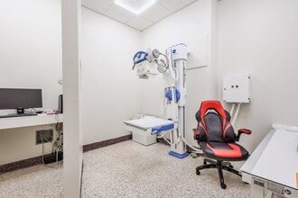 2 Suffern Ln, Garnerville, NY for lease Interior Photo- Image 1 of 15