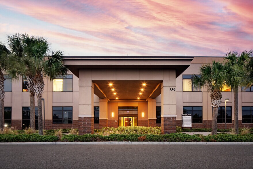 339 Cypress Pky, Kissimmee, FL à louer - Photo du bâtiment - Image 2 de 7