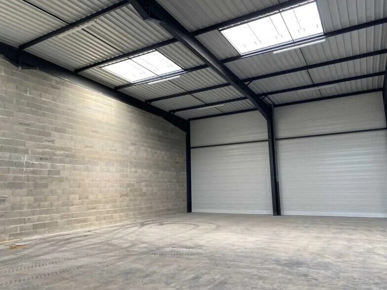 Flex dans Saint-Priest à louer - Photo intérieure - Image 2 de 7