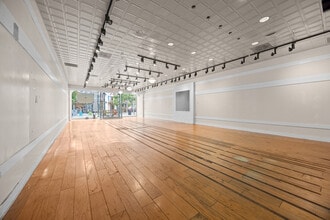 1245 3rd Street Promenade, Santa Monica, CA for lease Interior Photo- Image 1 of 8