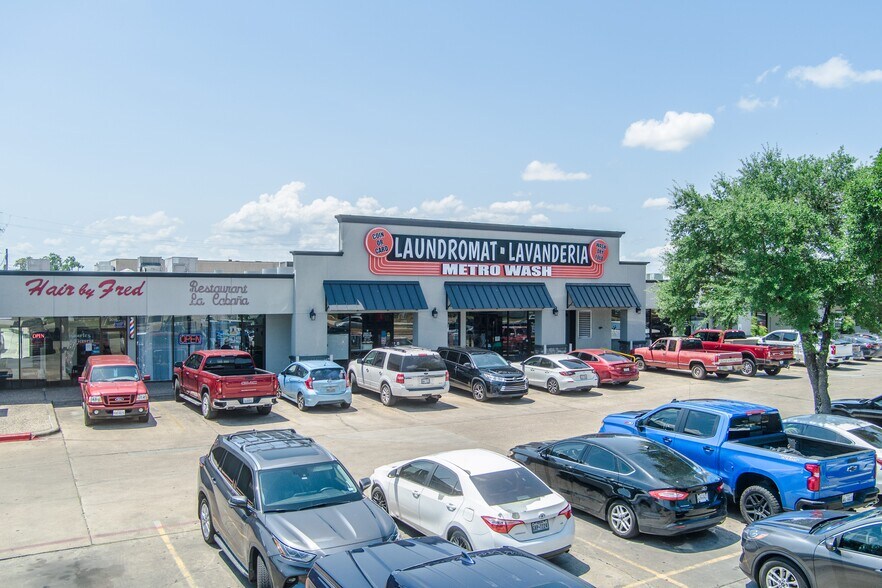 1901-2403 E Red River St, Victoria, TX à vendre - Photo du bâtiment - Image 2 de 11