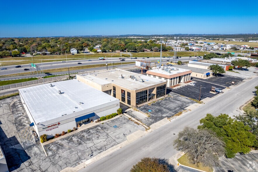 10737 Gulfdale St, San Antonio, TX à louer - Aérien - Image 2 de 12