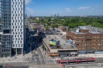 584 Bloor St W, Toronto, ON - AERIAL  map view