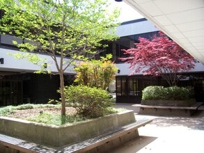 2726 Croasdaile Dr, Durham, NC à louer Photo intérieure- Image 1 de 2