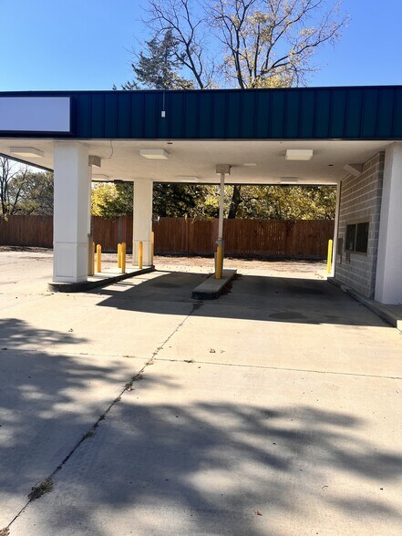 111 4h Rd, Lansing, KS for lease - Primary Photo - Image 1 of 2
