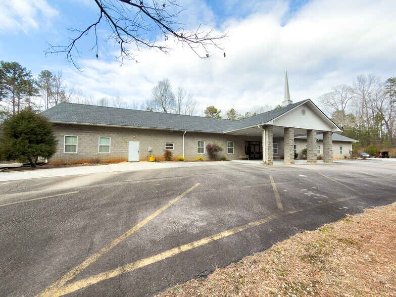 5887 Highway 320, Carnesville, GA à vendre - Photo du bâtiment - Image 3 de 18