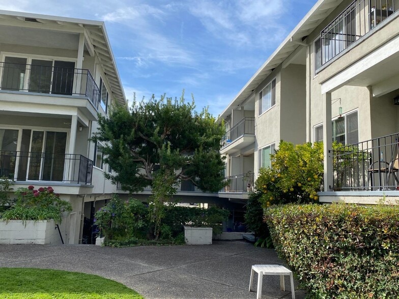 837 Cowper St, Palo Alto, CA for sale - Building Photo - Image 3 of 48
